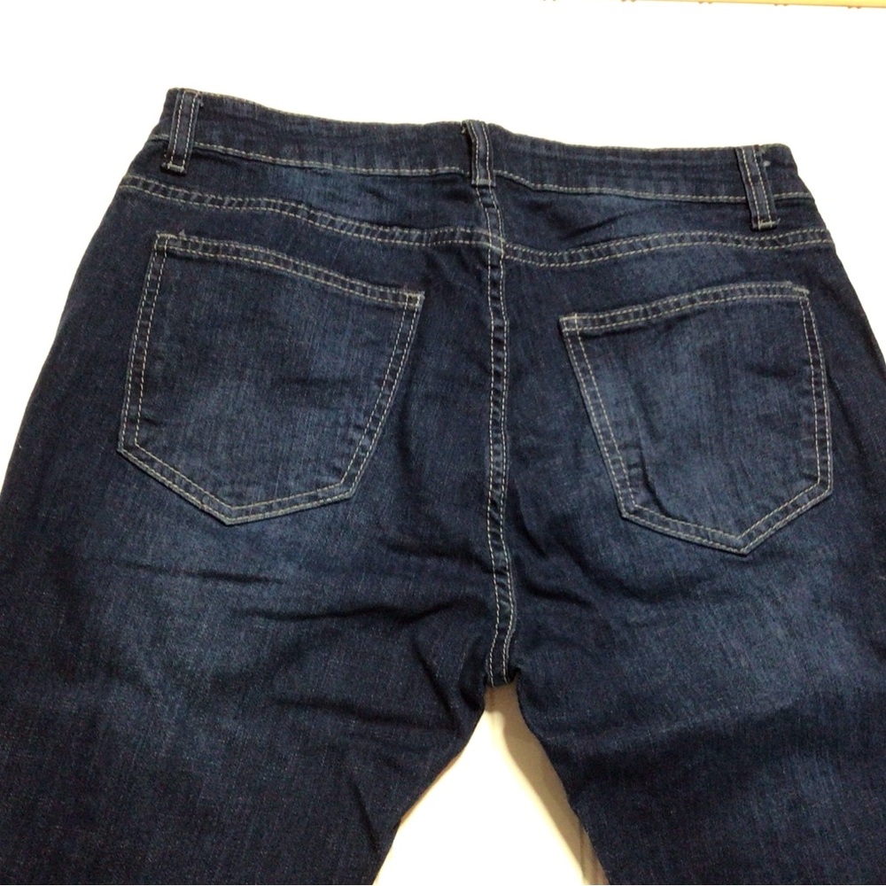 Ladies Distressed Blue Jeans XL (0202) - Picture 7 of 8